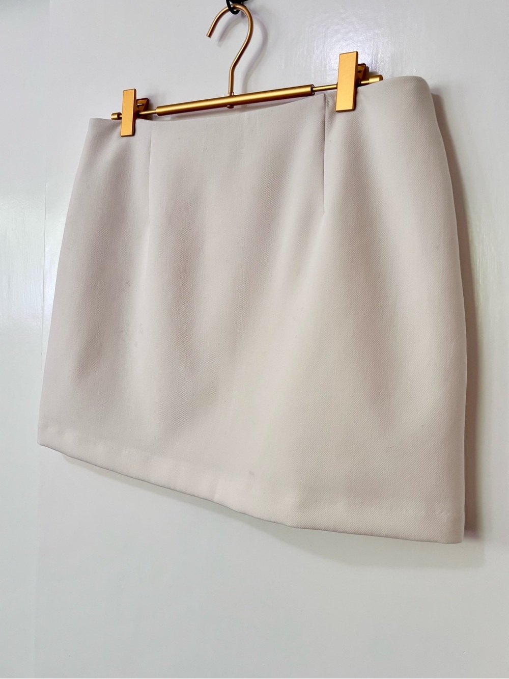 Dynamite| Classic Cream A-Line Side Zip Mini Skirt Sz M - Picture 3 of 6